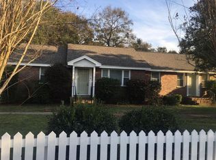 621 Ellis St, Mount Pleasant, SC 29464