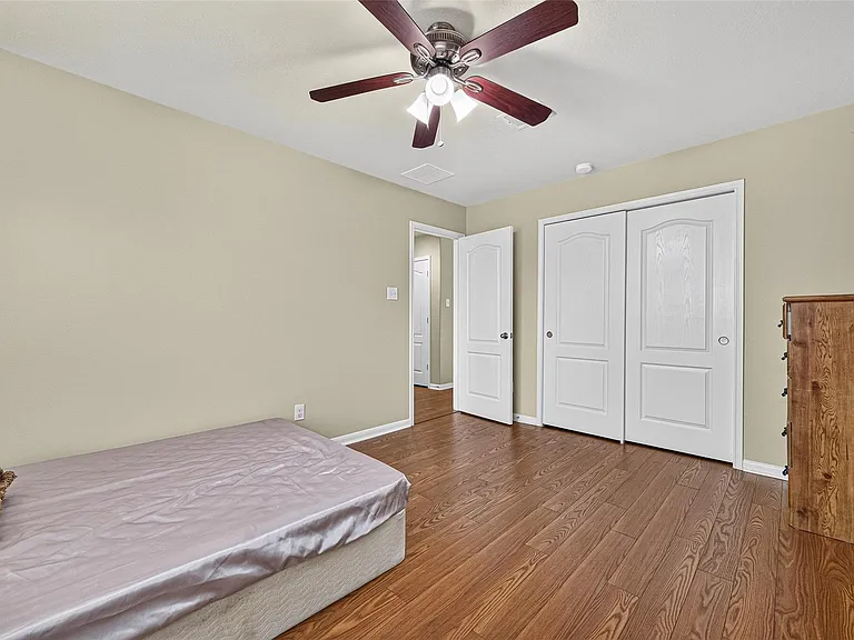 9106 Fuqua Breeze Dr — Photo 36