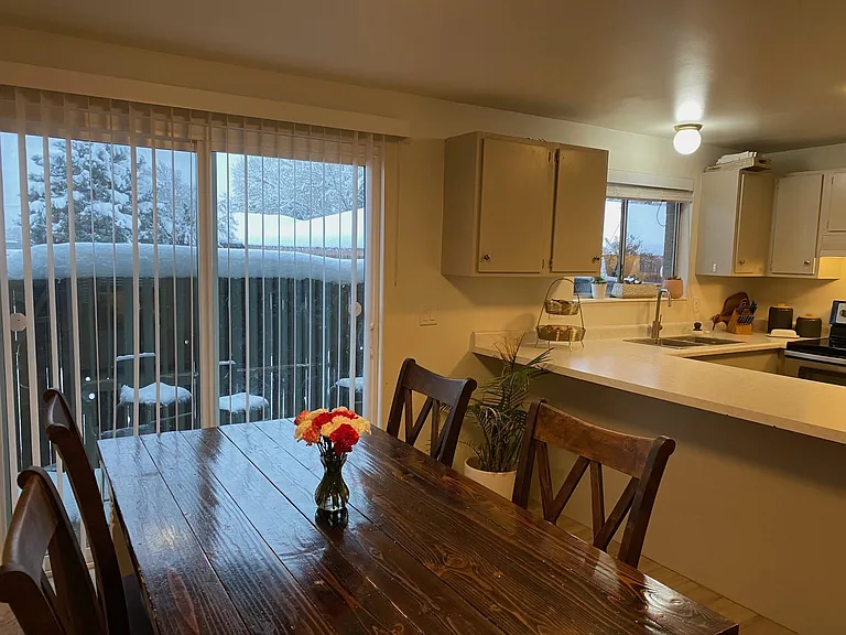 2361 E Phylden Dr #B — Photo 12