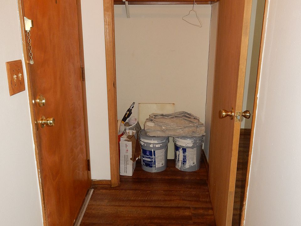 Entry closet