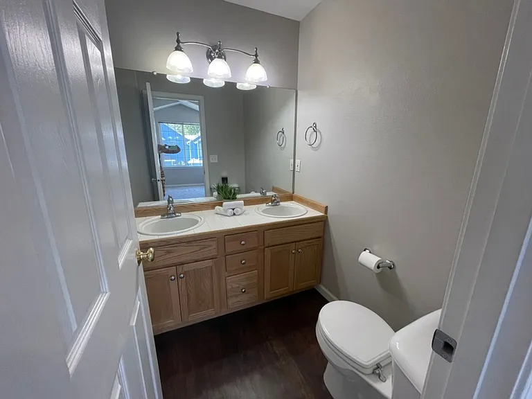 767 SW 198th Pl — Photo 23