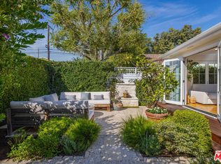 856 Marco Pl, Venice, CA 90291