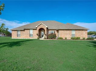 307 Springfield Ln, Waxahachie, TX 75165