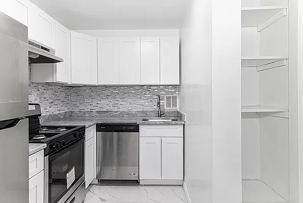 1st image of 1200 E 53rd St APT 7J