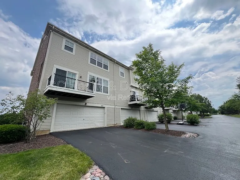 498 Grosvenor Ln — Photo 37