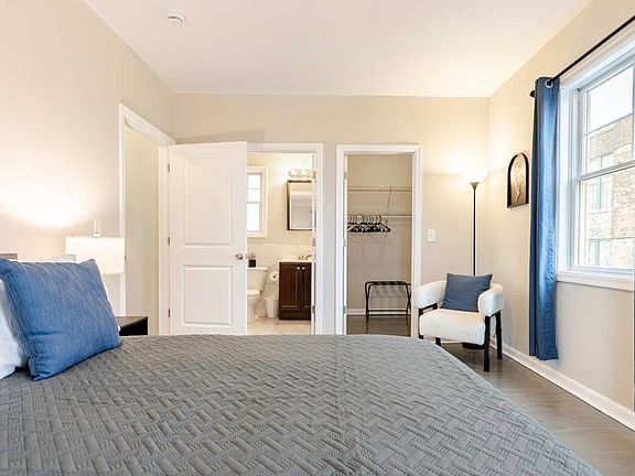 3rd image of 1505 51st St #2