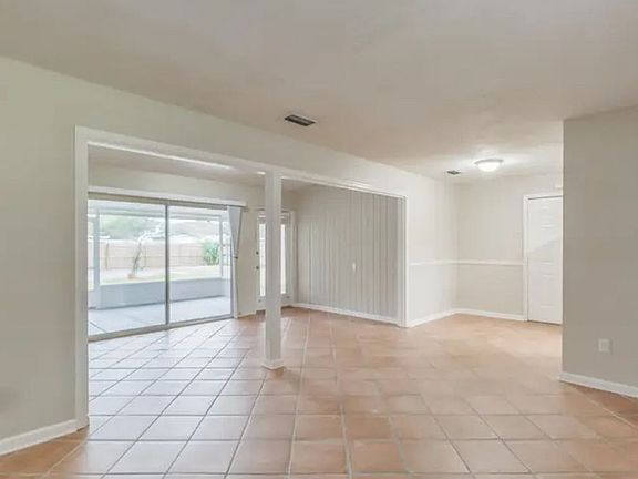 3rd image of 1032 Ibis Rd