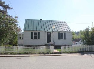 18 Bacon St, Springfield, VT 05156