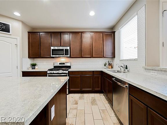3rd image of 10524 Sparks Summit Ln