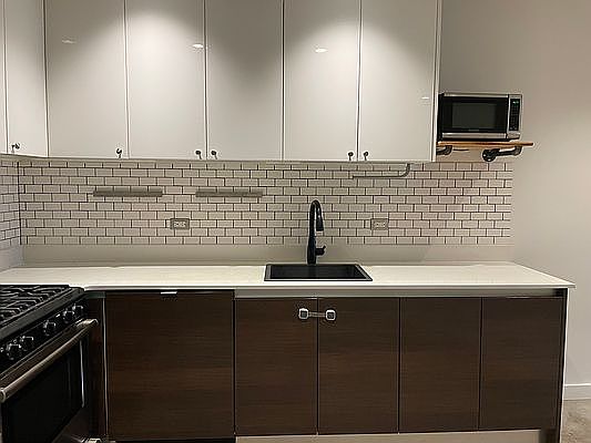 2nd image of 834 Sterling Pl APT 404