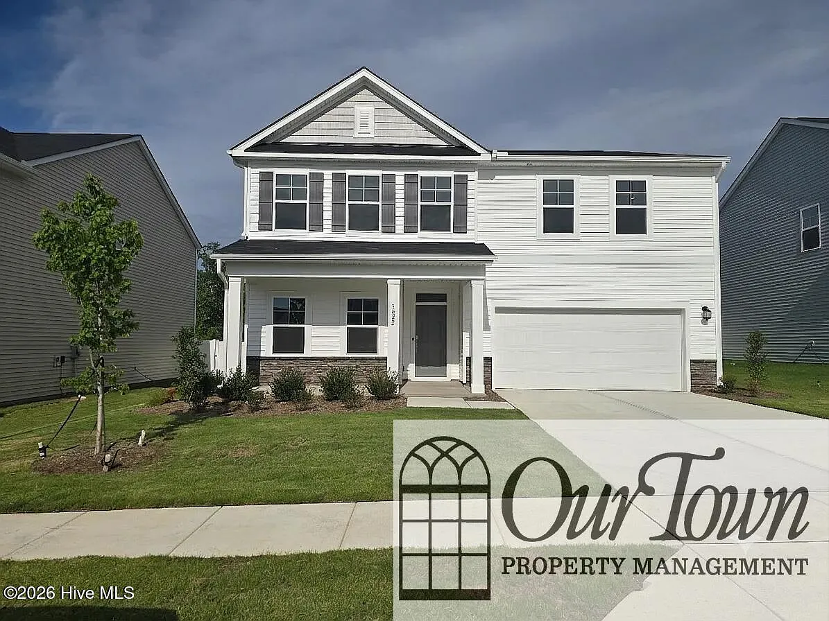 5 bed, 4.0 bath, 3000 sqft, $2,895 — Photo 1