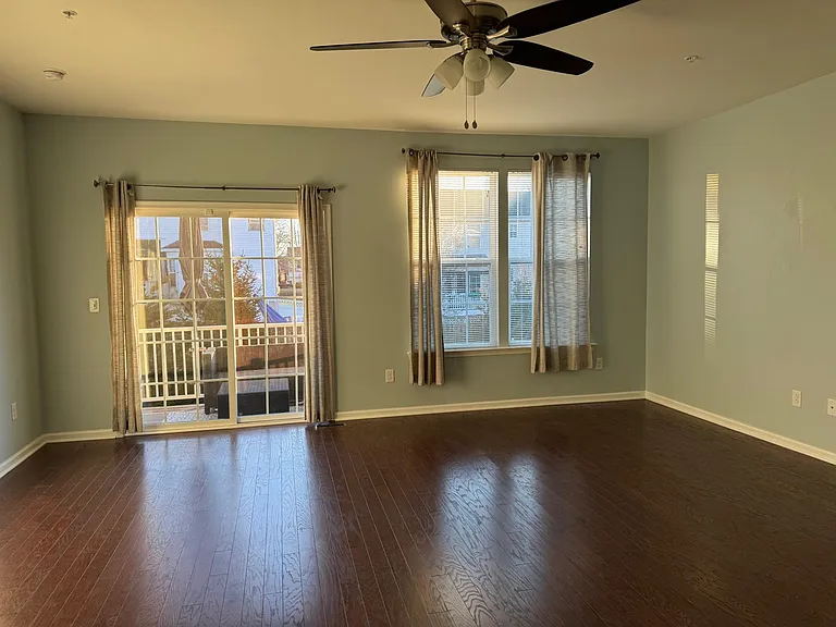 112 Sal Corma Pl — Photo 1