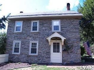 585 Walnut Dr, Northampton, PA 18067