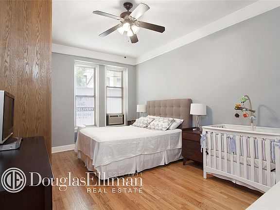 3rd image of 320 E 83rd St APT 1C