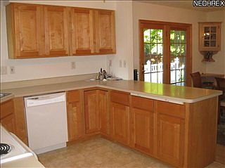3rd image of 510 Joann Dr