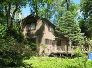 27 Zion Rd, Hopewell, NJ 08525