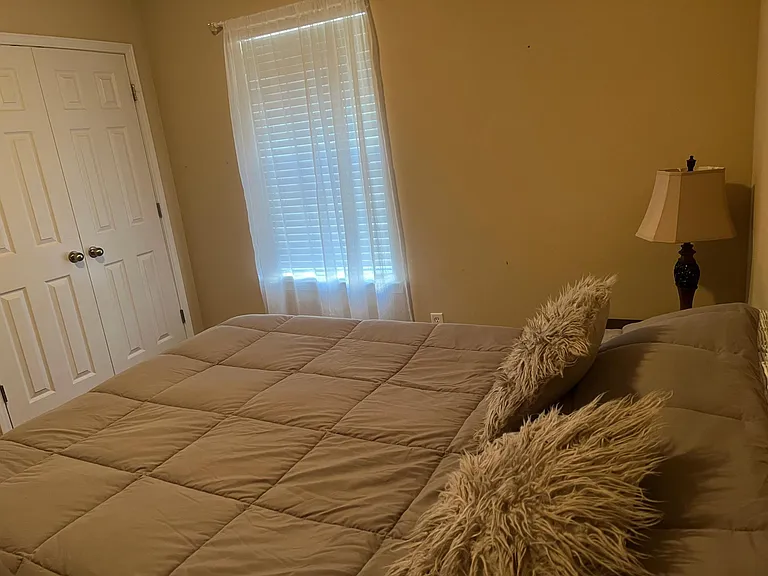 221 Primrose Dr — Photo 20