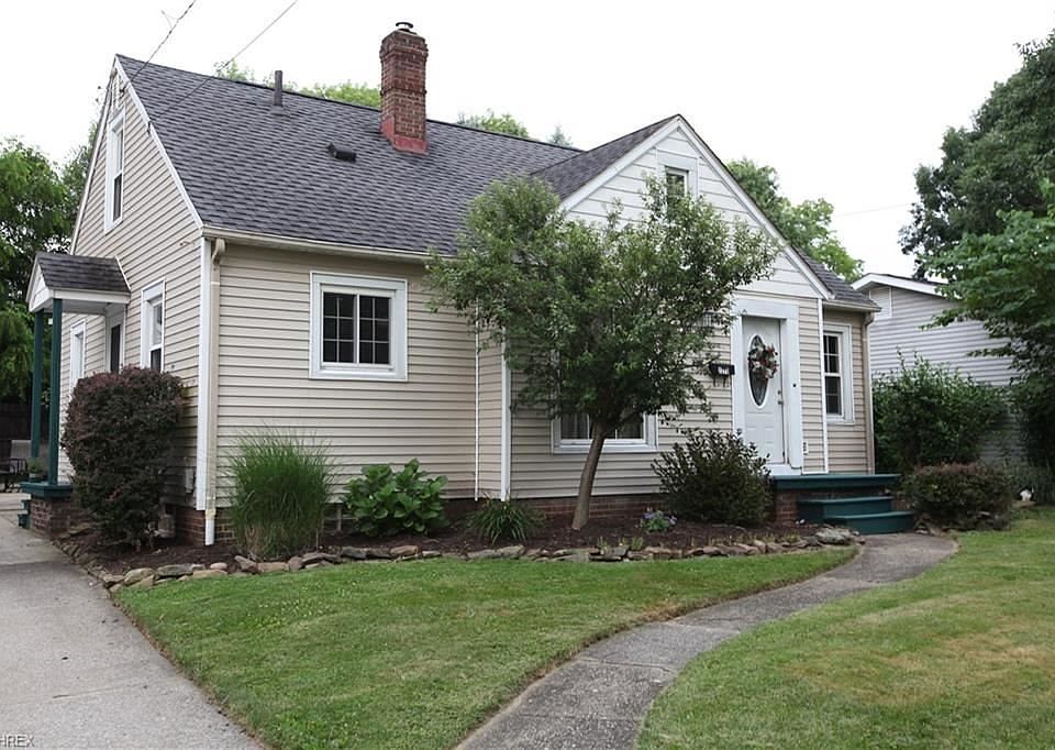 1st image of 2273 7th St