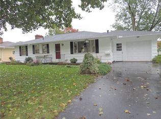 65 Little Creek Dr, Rochester, NY 14616