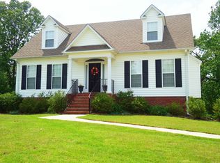 8132 Parkway Dr, Leeds, AL 35094