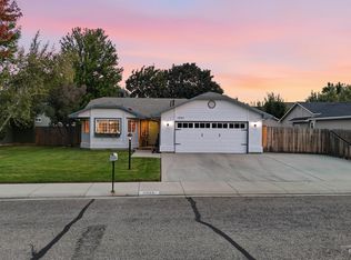 1925 E Challis Dr, Meridian, ID 83646