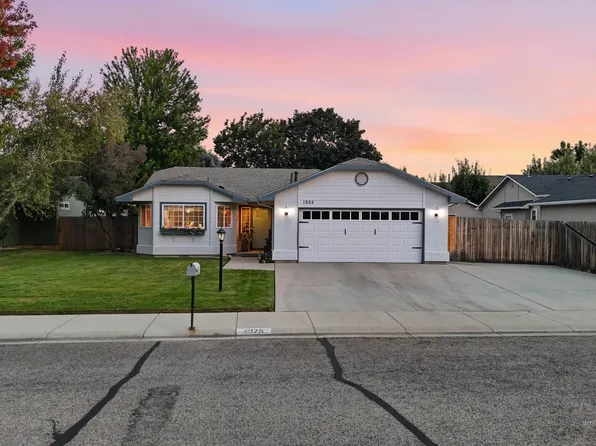 1925 E Challis Dr, Meridian, ID 83646