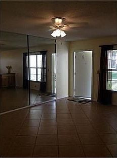 5th image of 25 Pine Arbor Ln