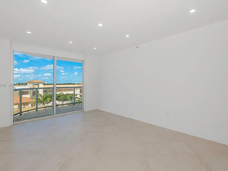 8855 Collins Ave #6E — Photo 20