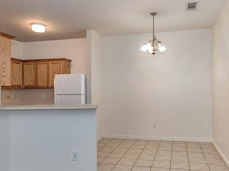 1701 Walnut St — Photo 4
