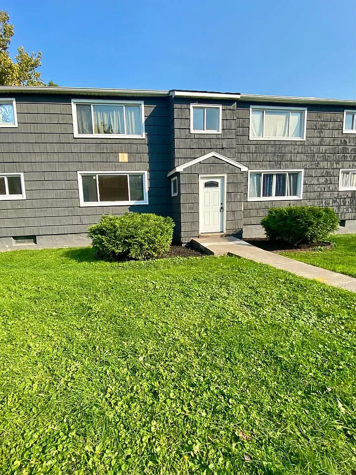 2 bed, 400 sqft, $1,150 — Photo 1
