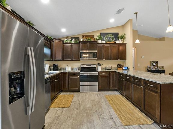 4th image of 9198 N Paradisea Dr