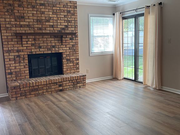 4th image of 1548 Hampton Dr