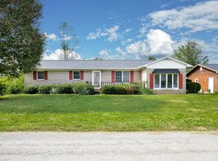 891 Cedar View Dr, Manchester, OH 45144