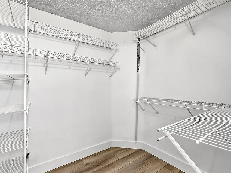7618 Pinewalk Dr S #132 — Photo 14