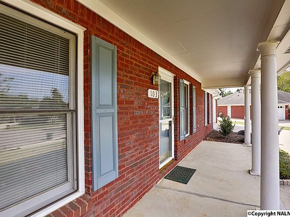 3rd image of 103 Silver Oak Ln W