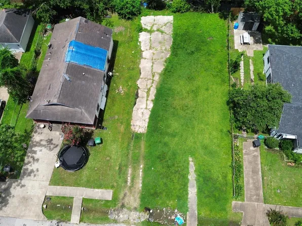 1501 Featherstone St, Houston, TX 77020