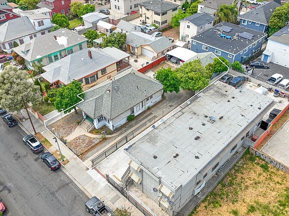 3rd image of 1427 W 28th St