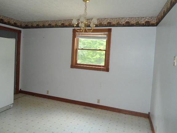 5th image of 4045 Dove Haven Dr