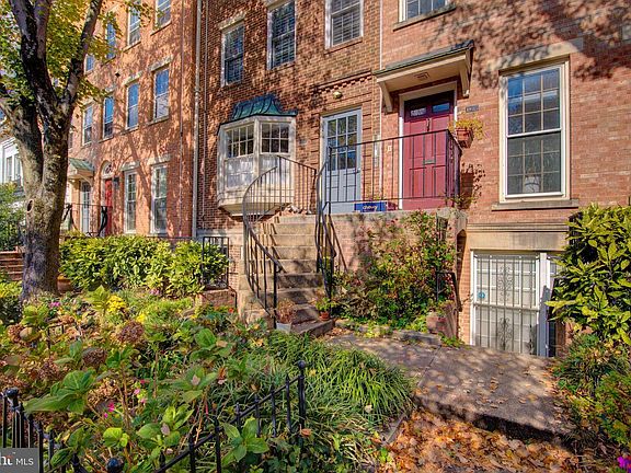 5th image of 1953 Calvert St NW APT D