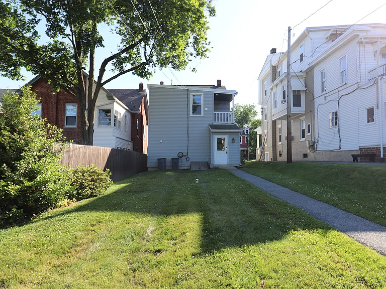 151 E Main St #1 — Photo 17