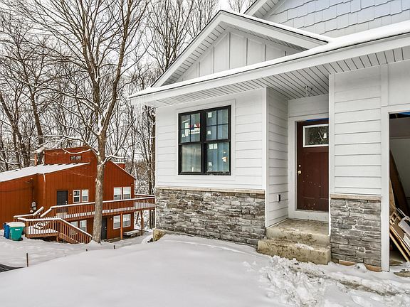 3rd image of 20381 Excelsior Blvd