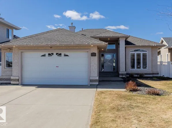 7719 166th Ave NW, Edmonton, AB T5Z 3V8