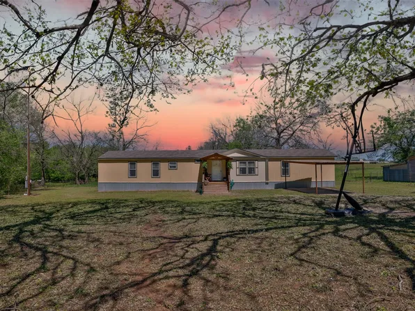 183 County Road 199, Gainesville, TX 76240