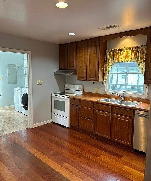 2516 Skeet St — Photo 9