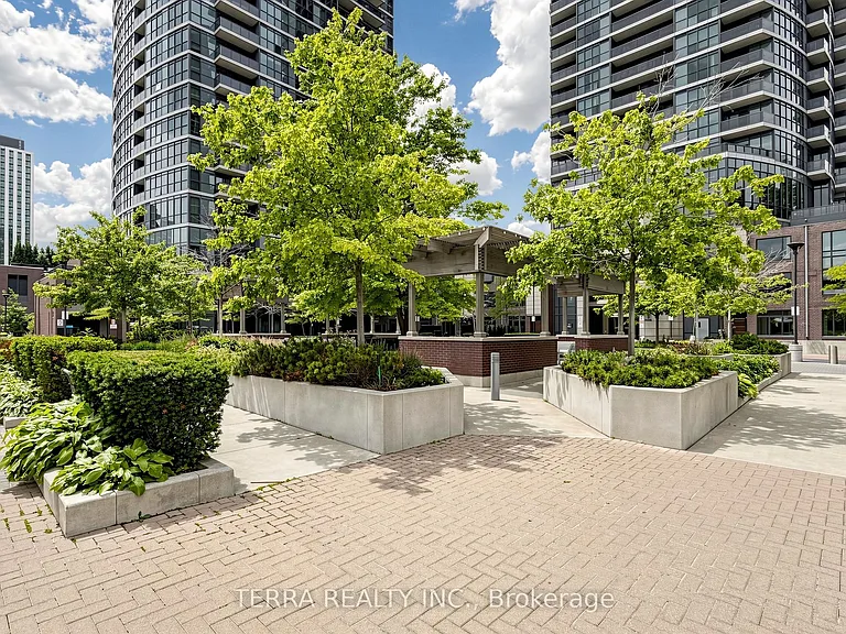 1 Valhalla Inn Rd #1108 — Photo 31