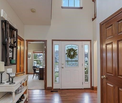 3rd image of 520 Caledonia Dr