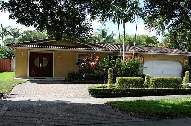1st image of 14320 Lake Childs Ct