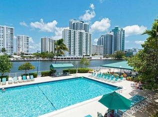 801 Parkview Dr, Hallandale Beach, FL 33009