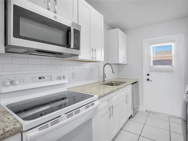 725 Northlake Blvd #67 — Photo 10