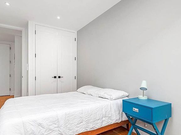 5th image of 733 E 32nd St #2R